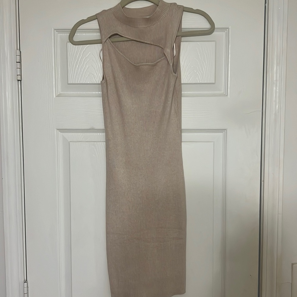 Sleeveless nude sweater dress